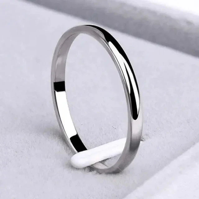 Simple Minimalist Ring of Gold and Silver