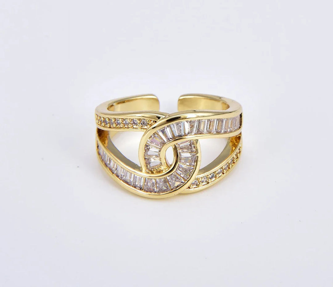 Knotted Elegant Ring