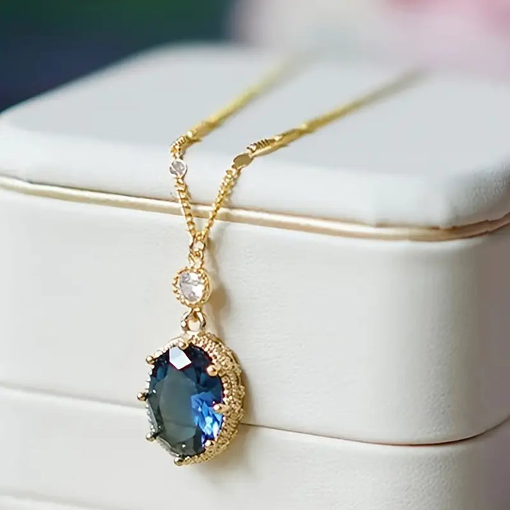 Oval Sapphire Gold Necklace