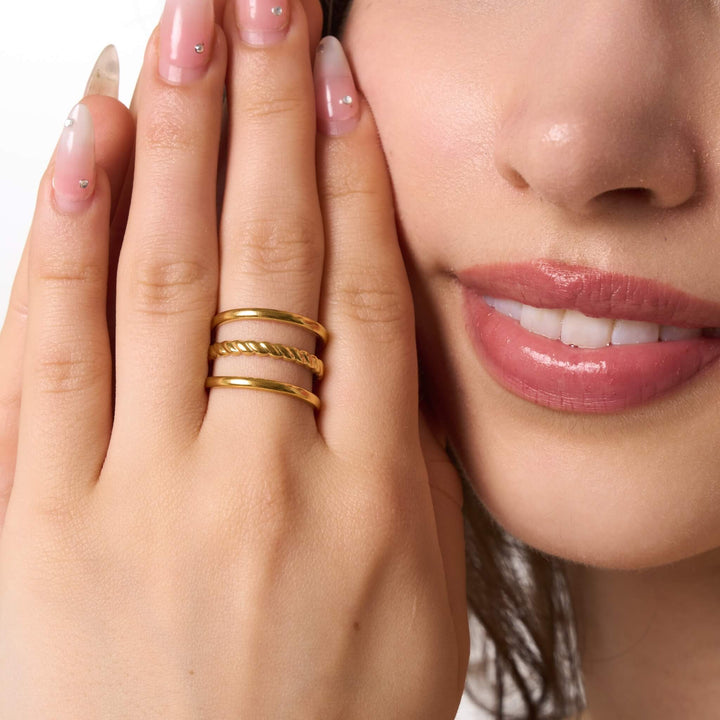 Lova Ring