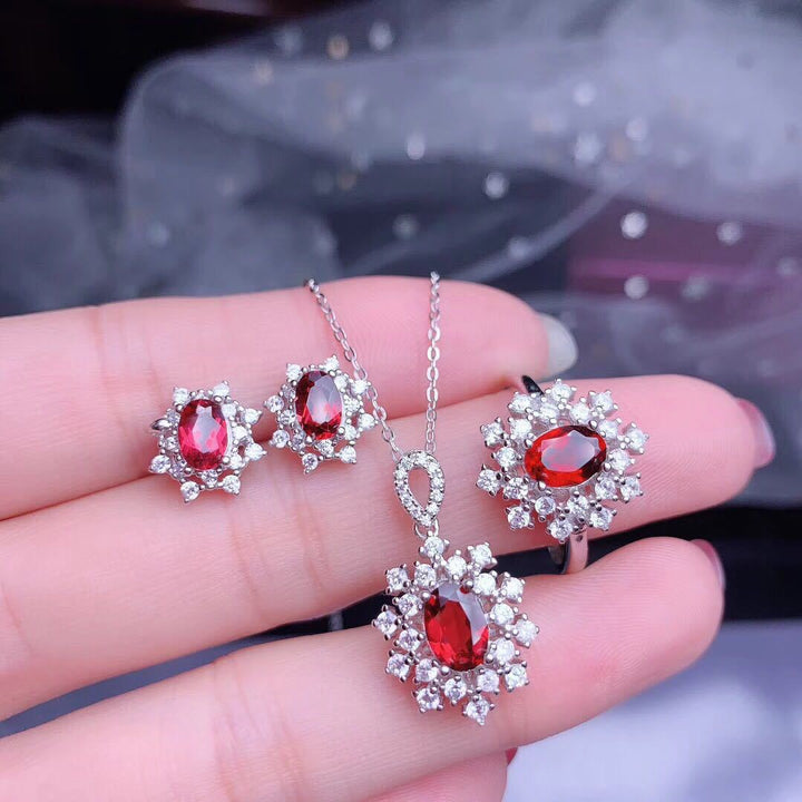 Rubina Tessalyn Set | White Gold
