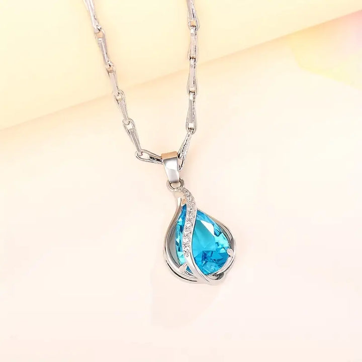 Chic Blue Stone Necklace