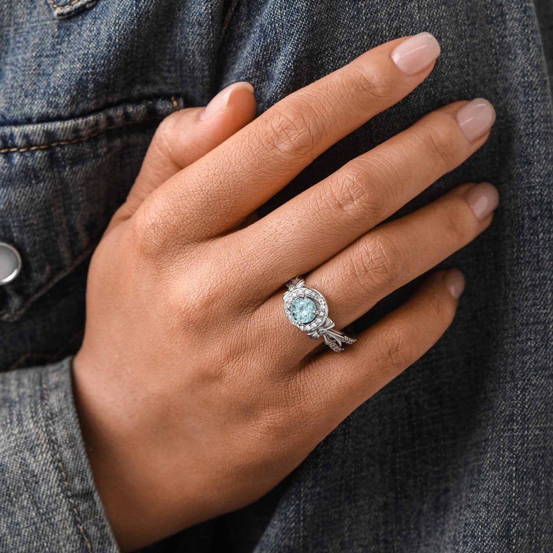 Graceful Bow Entwined Ring - Aquamarine