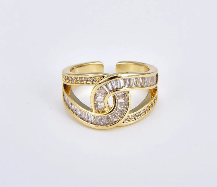 Knotted Elegant Ring