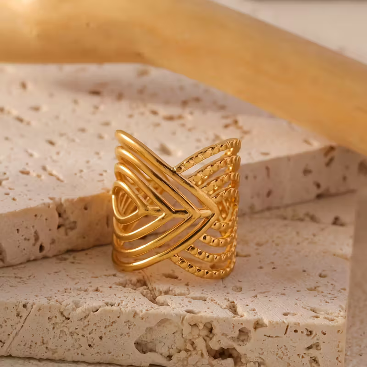 Radiant Arc Ring