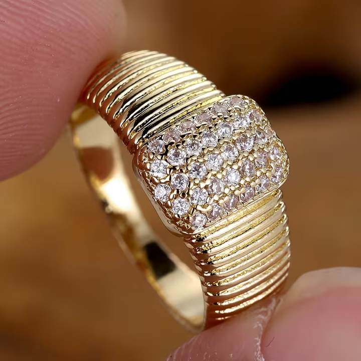 Luxury Wide Zirconia Gold Ring