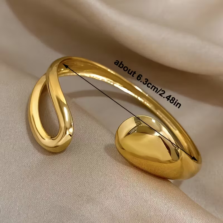 Adjustable Hollow Drop Bracelet