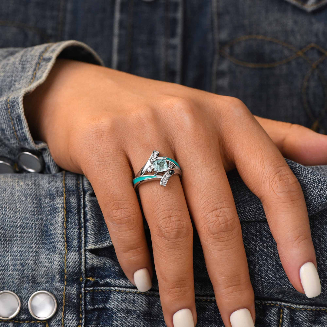 Milky Way Kiss Ring - Aquamarine